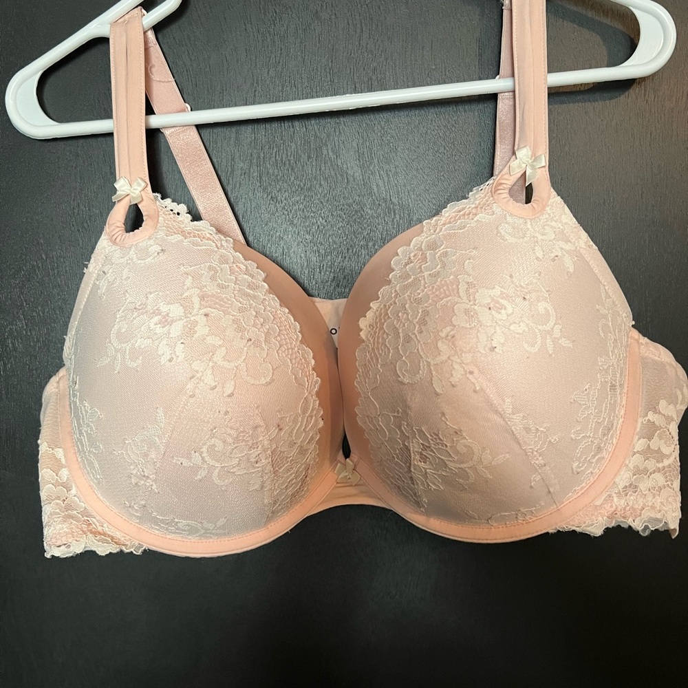 Torrid 44D Pink Lace Bra